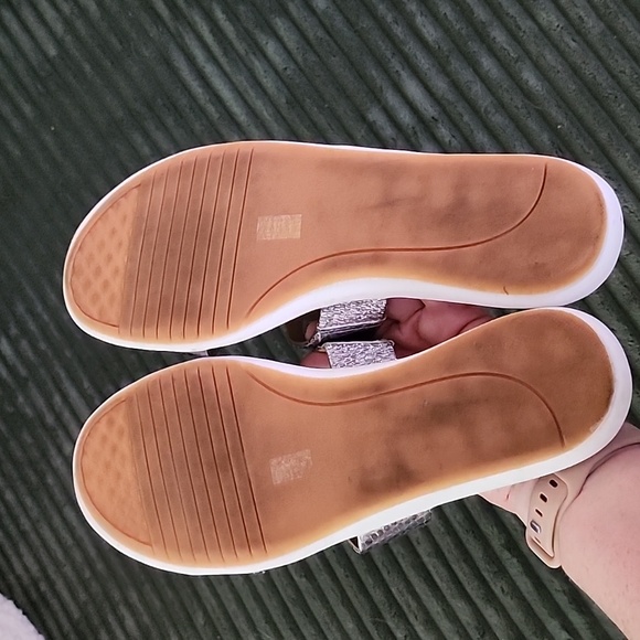 Aerosoles Silver Sandals - Picture 4 of 6